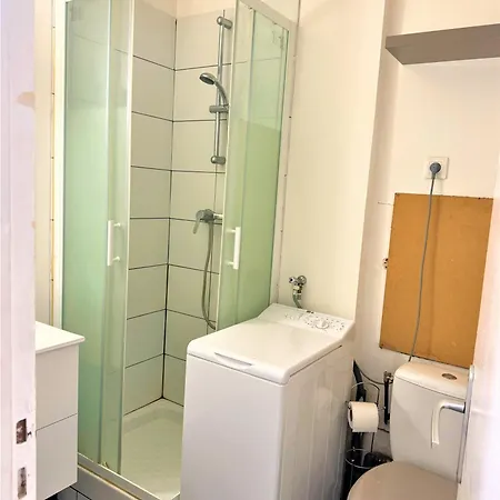 Proche Gare Et Commodites Apartment *