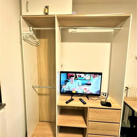 Apartment Proche Gare Et Commodites