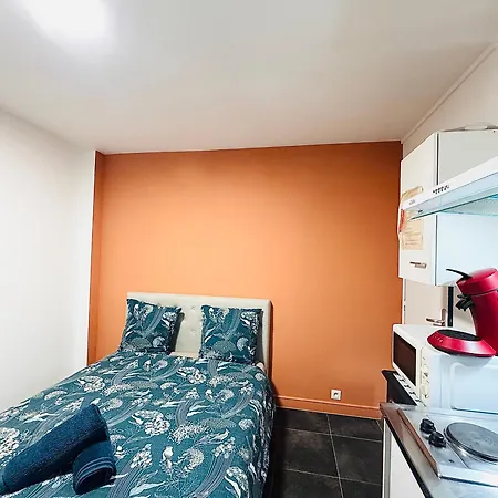 Proche Gare Et Commodites