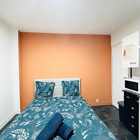 Proche Gare Et Commodites مُلا