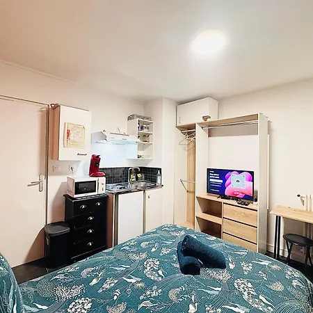 Proche Gare Et Commodites مُلا