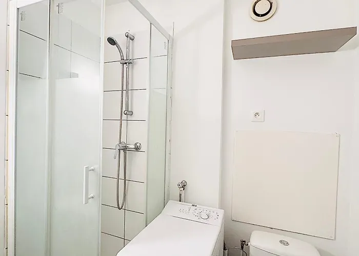 Apartment Proche Gare Et Commodites