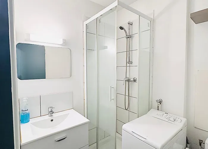 Proche Gare Et Commodites