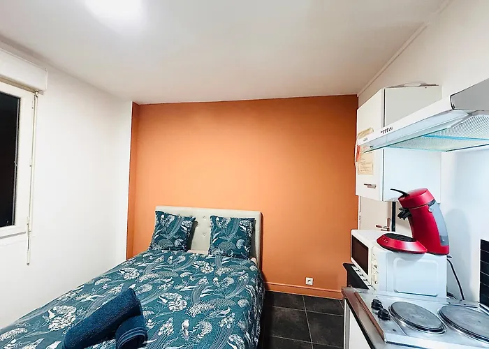 Proche Gare Et Commodites